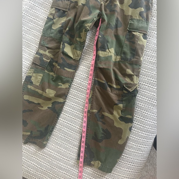 Local European Camo Cargo Pants in size M/L - Picture 16 of 16